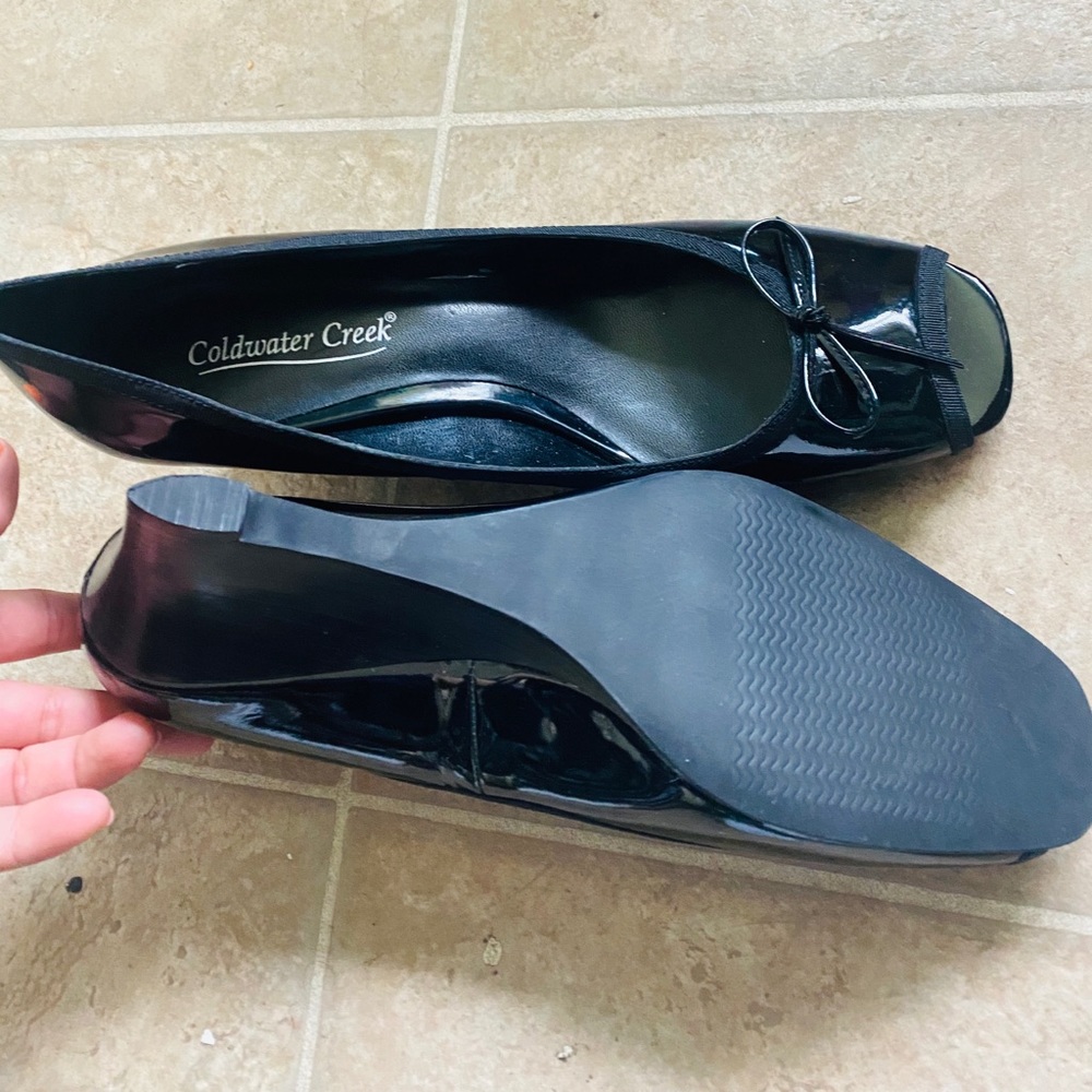 Shoes - Picture 5 of 5